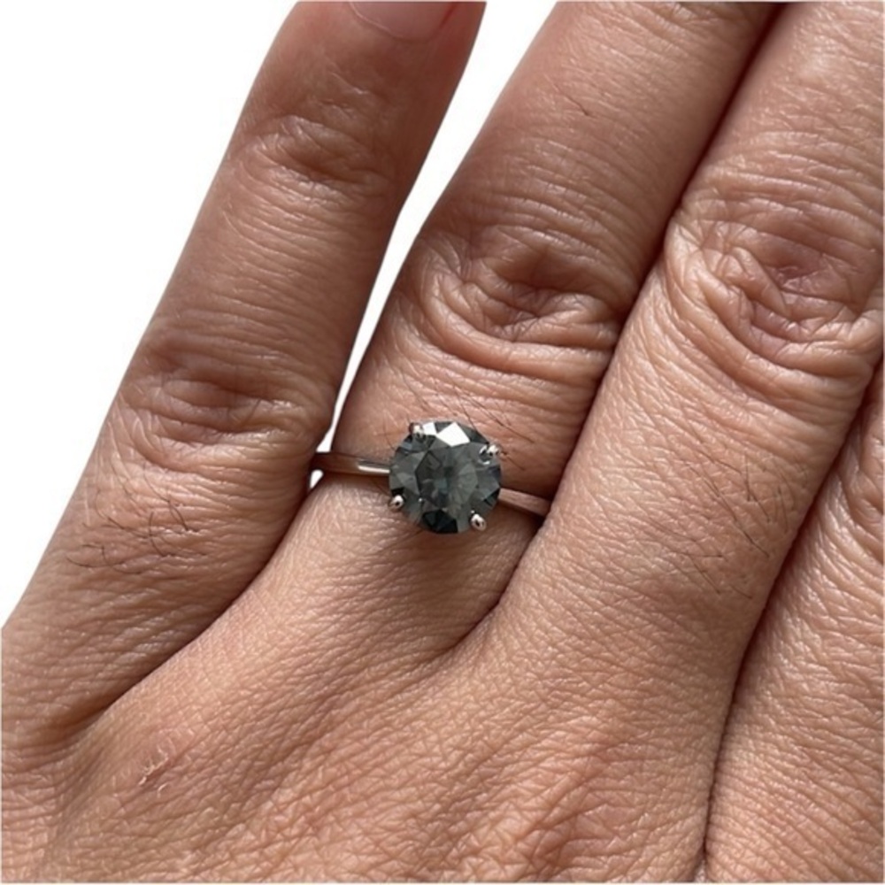 S925 2.5-3 Carat Dark Gray Moissanite Round Lotus Petal 4 Prong Tulip Ring